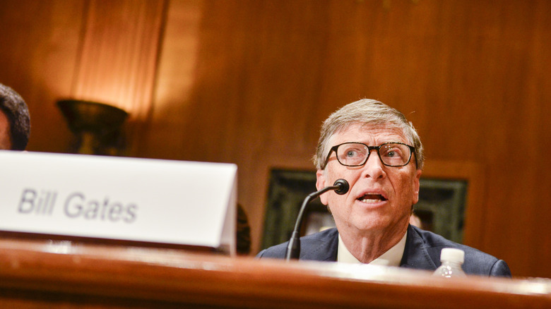 Bill Gates at a Senate meeting in 2015