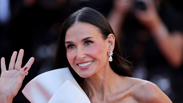 Demi Moore waves