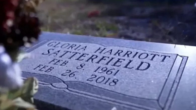The tombstone of Gloria Satterfield